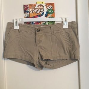 Hollister Tan shorts size 1